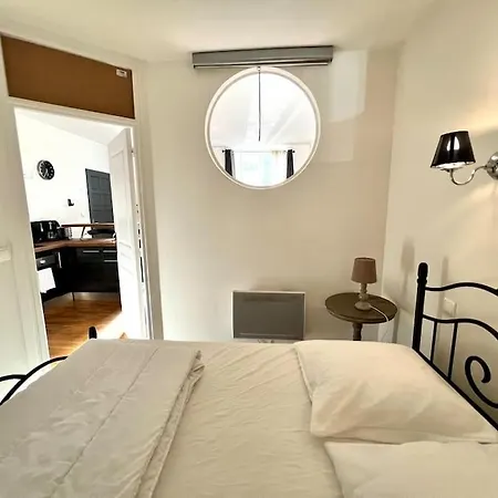 Apartament Joli En Centre *