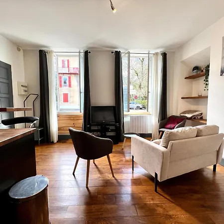 Apartament Joli En Centre Bagnères-de-Bigorre